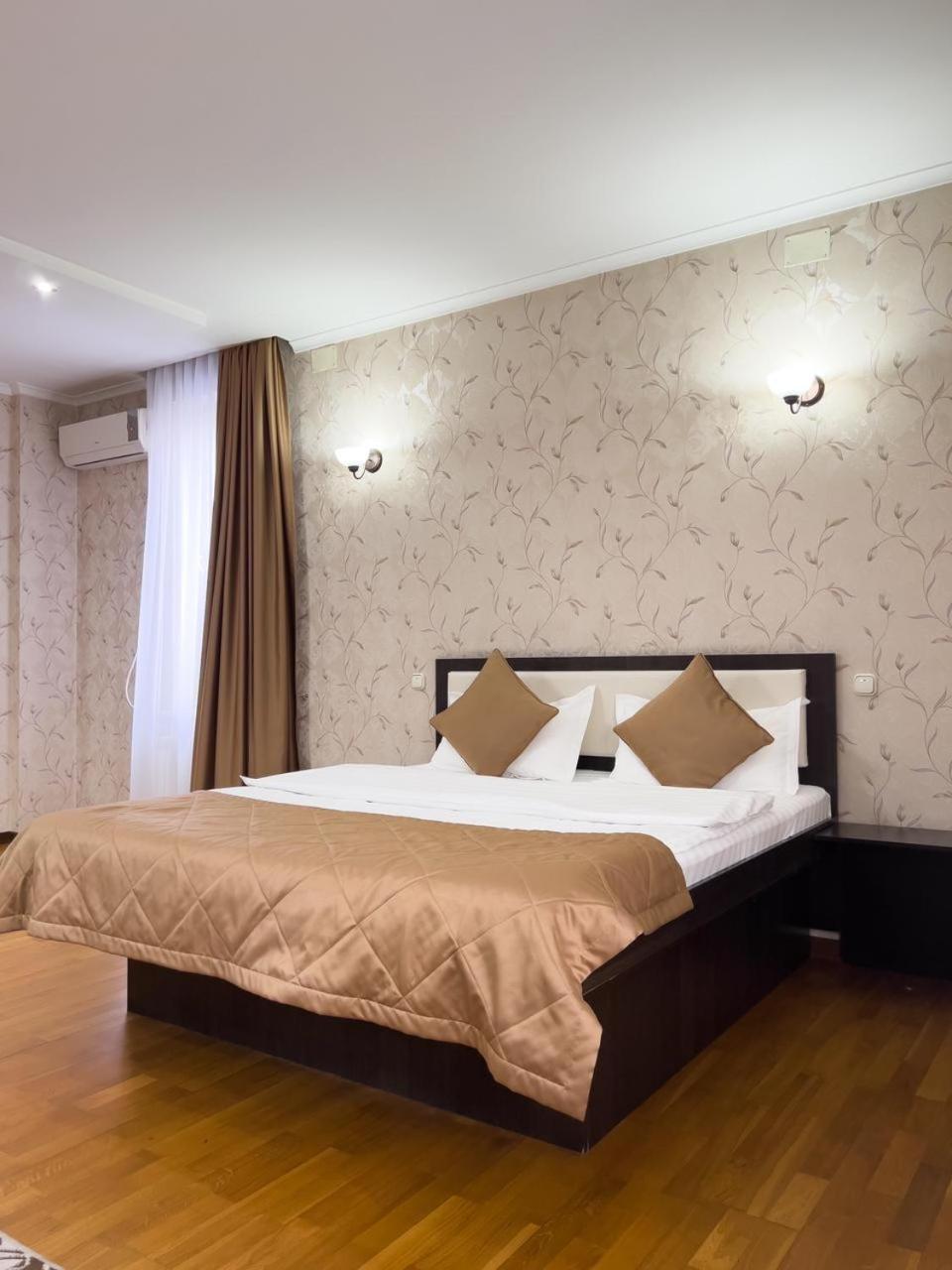 Apartment 5 Алматы Экстерьер фото