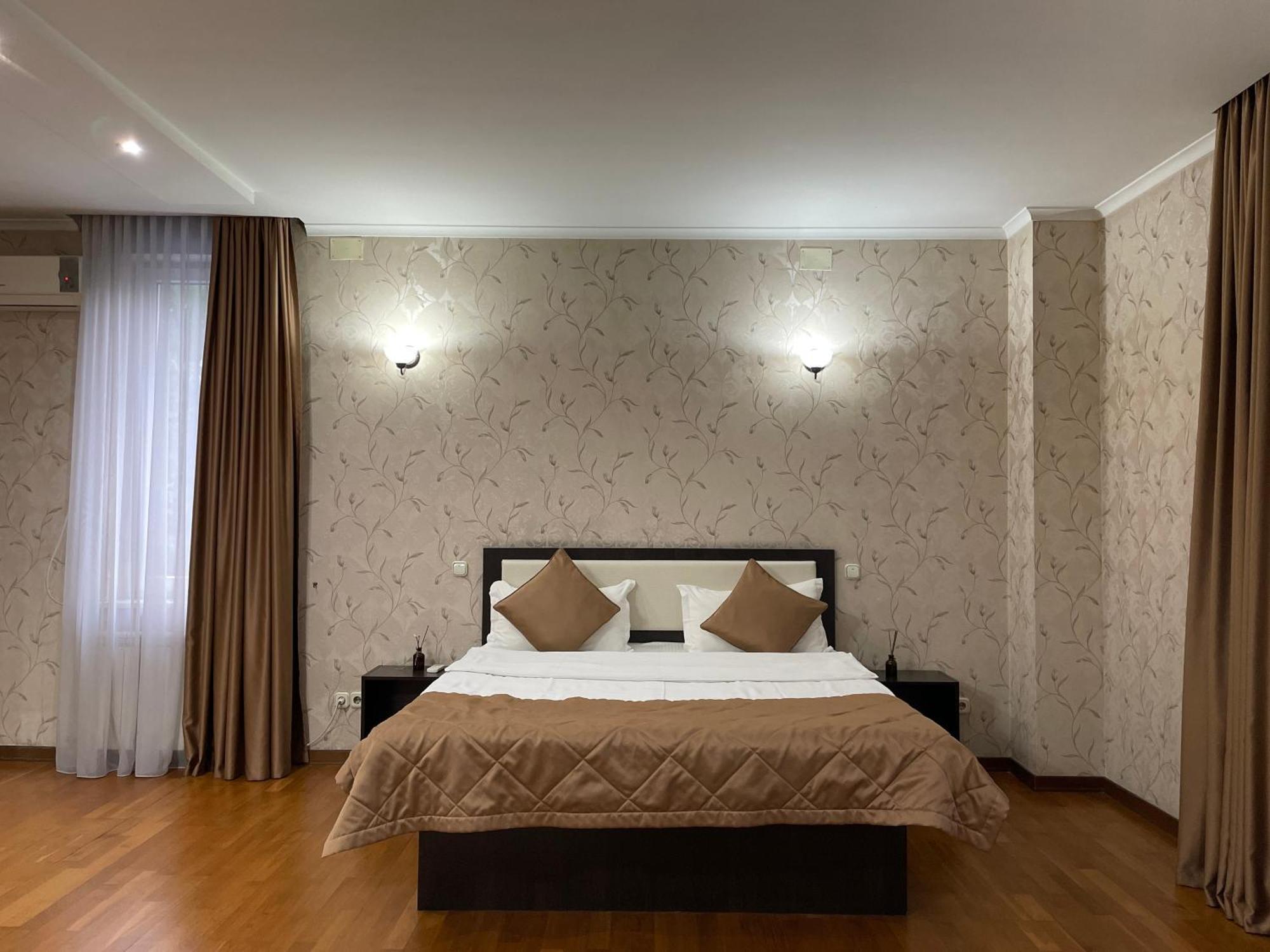 Apartment 5 Алматы Экстерьер фото