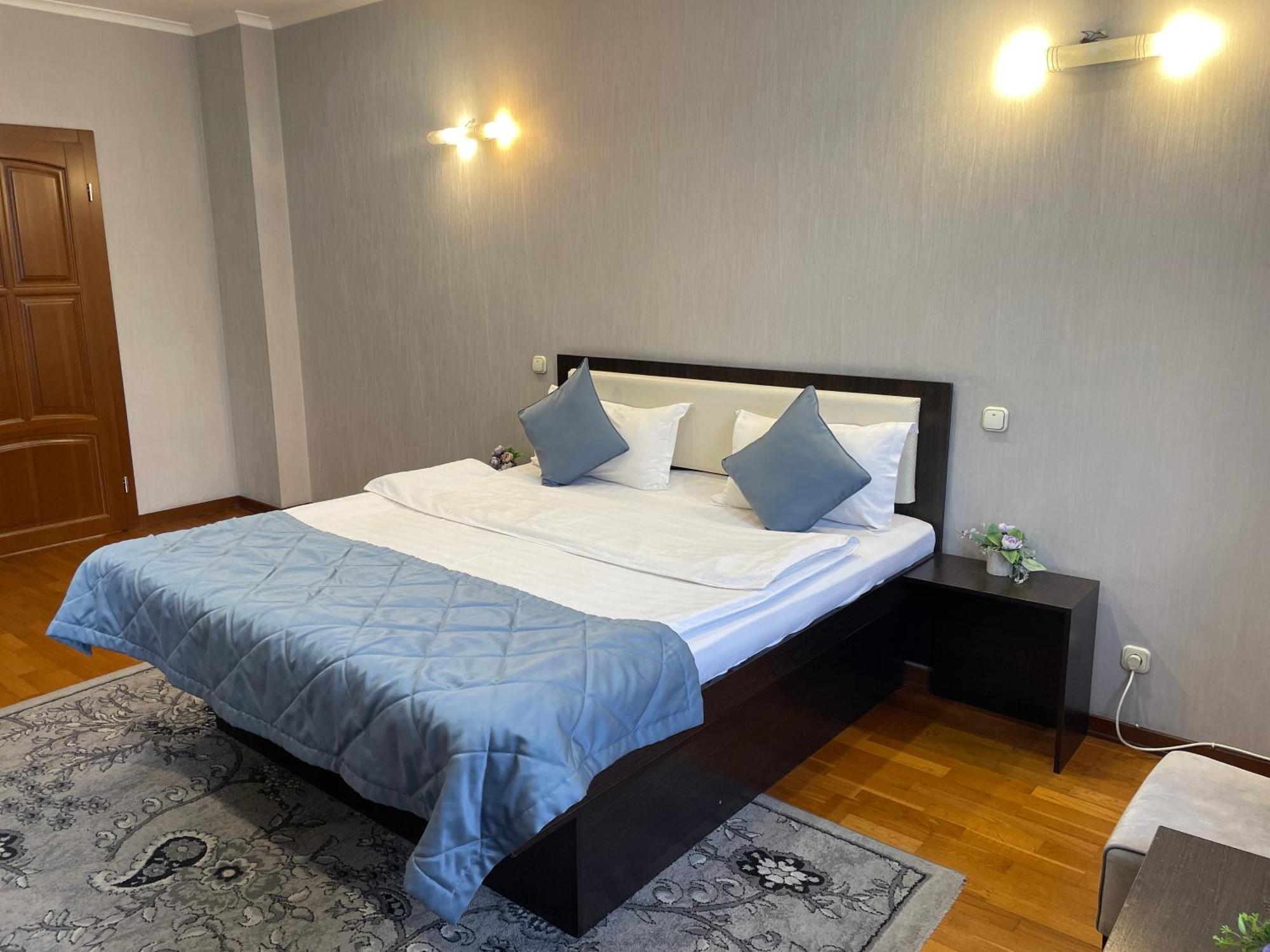 Apartment 5 Алматы Экстерьер фото